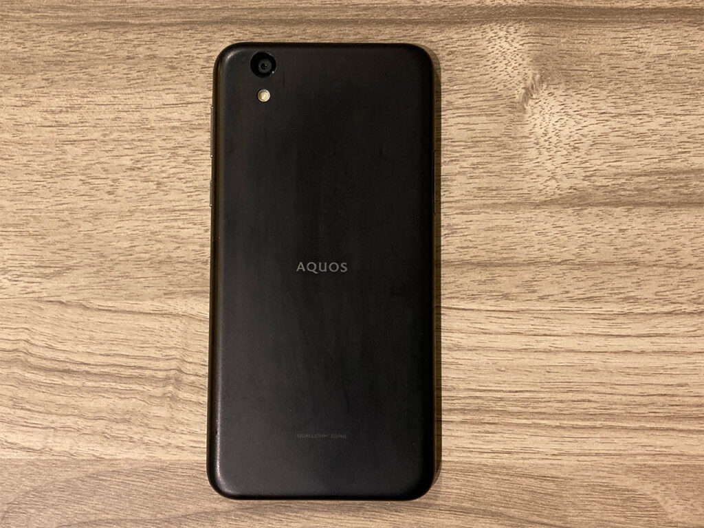 AQUOS sense basic修理前