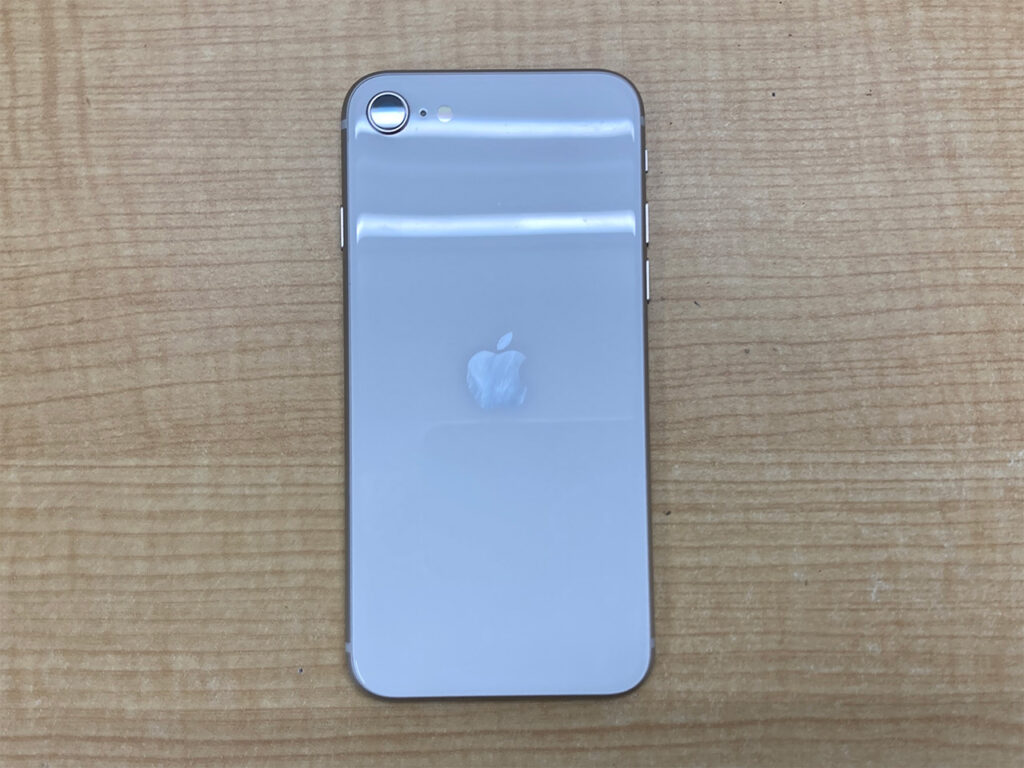 iPhone SE3バッテリー交換前