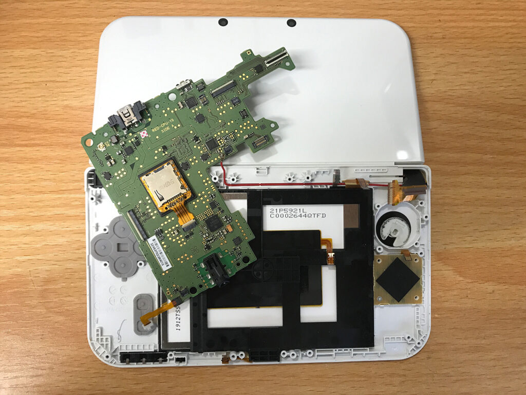 New 3DS LL下画面の分解